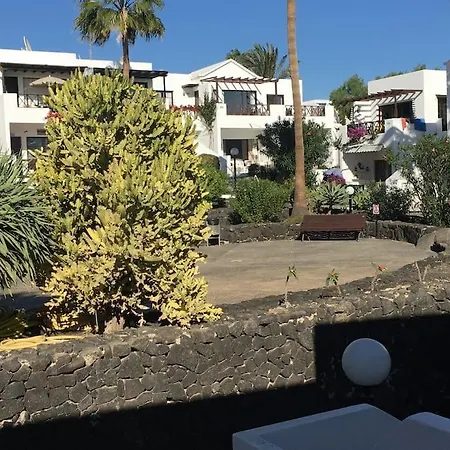 Stunning 2 Bedroom Vacation Rental Vv On Seafront Puerto del Carmen  Buitenkant foto